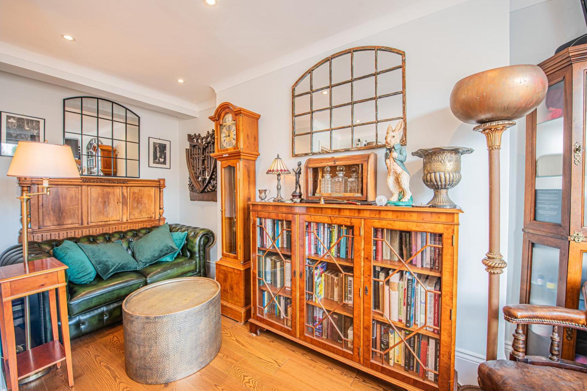 Stylish 1-Bed Flat In Soho - Prime Central London Exterior photo