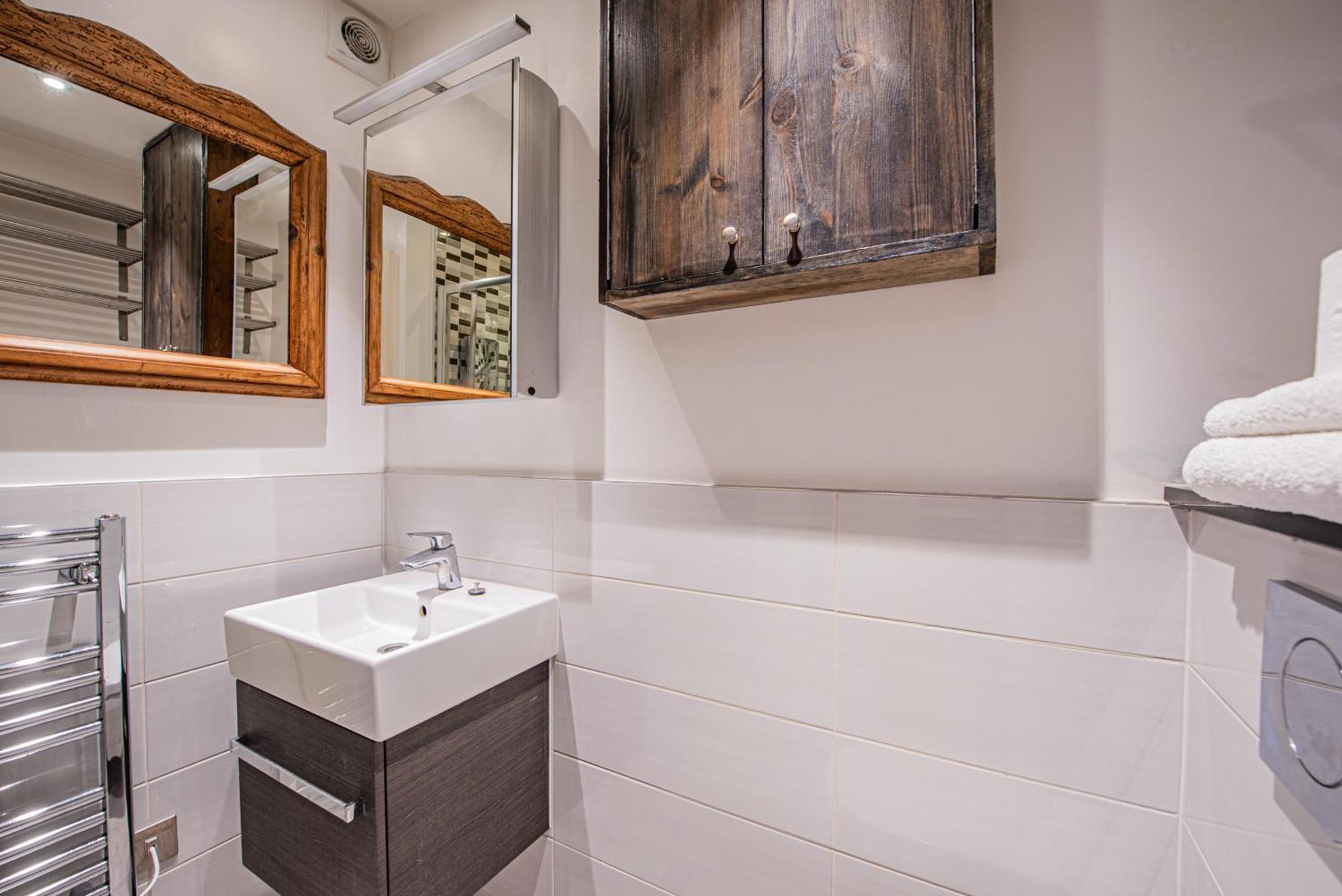 Stylish 1-Bed Flat In Soho - Prime Central London Exterior photo