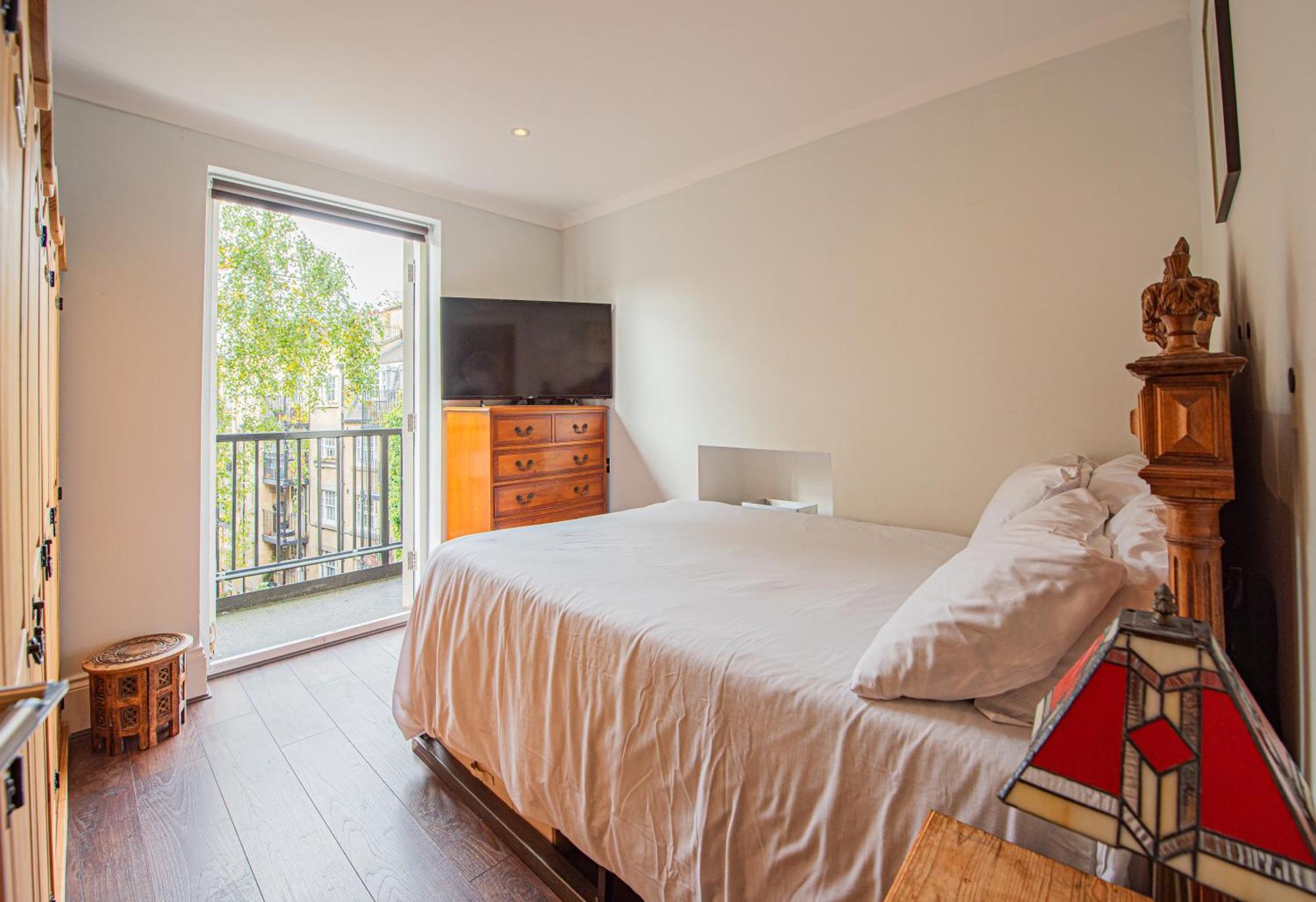Stylish 1-Bed Flat In Soho - Prime Central London Exterior photo